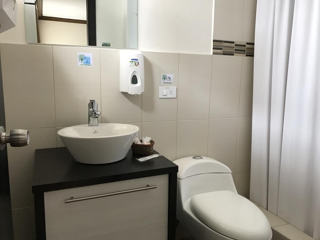 Hotel Villa Lafayette Quito Extérieur photo